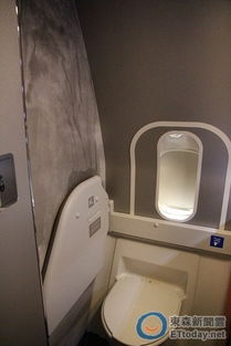 飞机上可以充电吗，飞机上可以上厕所吗小孩