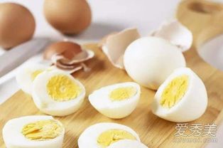 冰箱鸡蛋怎么煮才不会裂开，鸡蛋煮开锅后几分钟能熟