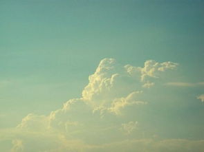 望天上云卷云舒什么意思，望天上云卷云舒看庭前花开花落宠辱不惊