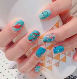 怎样卸美甲不伤指甲，怎样卸美甲胶水