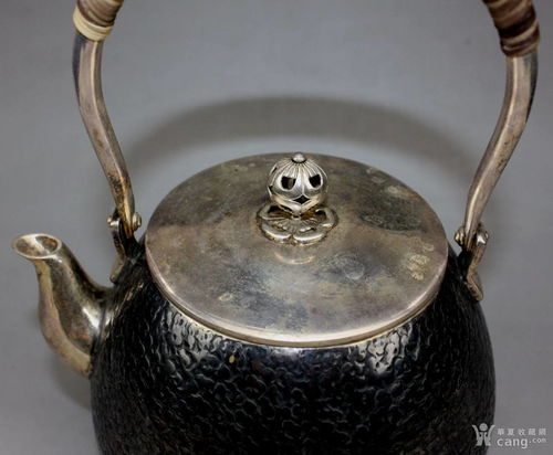 纯银茶壶价格，纯银茶壶泡茶对人身体的害处