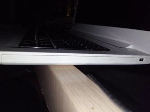 联想笔记本光驱没按键 也没有dvd，联想笔记本光驱没按键我的电脑无光驱