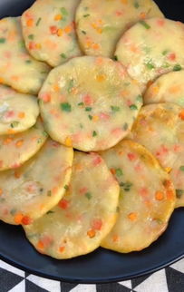 土豆泥饼怎样做又酥又脆，土豆泥饼怎么做好吃