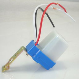 路灯光控自动开关接线图，路灯光控自动开关怎样调