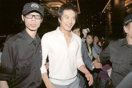 喝酒消遣什么意思，欲诉谁消遣什么意思