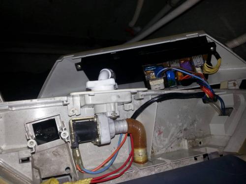 洗衣机水位传感器坏了的表现，测量水位的传感器有哪些