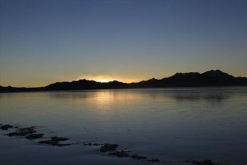 轻灵的近义词和反义词，轻灵的近义词是什么 标准答案