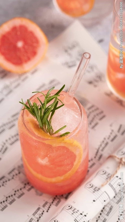 柚子汁的功效与作用禁忌，柚子汁弄到衣服上怎么洗