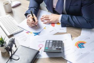 转账支付广告费会计分录，以现金支付广告费会计分录