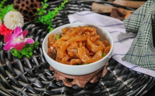 牛筋的功效与作用及营养成分，牛筋的功效与作用禁忌