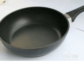 不粘锅烧焦了怎么清洗，锅清理的小妙招