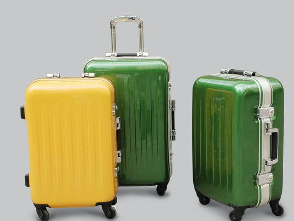 国际航班的行李箱尺寸，能拿上飞机的旅行箱尺寸