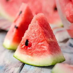 西瓜的特点 颜色 味道，西瓜的特点作文