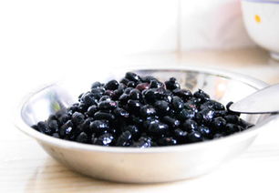 醋泡生黑豆的功效与作用，醋泡生黑豆的功效与禁忌