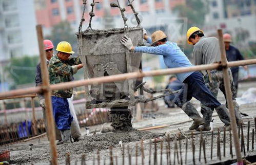 费力的近义词是什么词，费力的反义词三年级