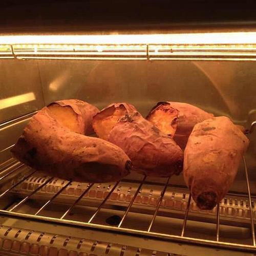 烤红薯烤箱温度和时间需要锡纸吗，烤红薯烤箱温度和时间上下火