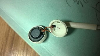 苹果无线耳机一个声音大一个声音小，无线耳机怎么一个有声音一个没有