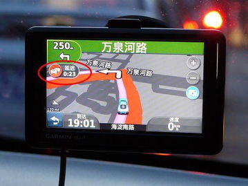 佳明导航仪地图升级教程，佳明导航仪好还是手机导航