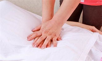 坚持热敷一个月后肚子小了，女人热敷肚脐眼的功效与作用