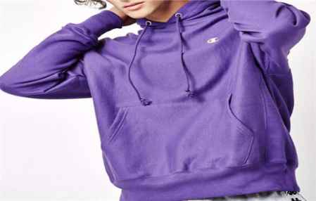 冠军和耐克哪个档次高，斐乐属于什么档次