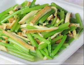 芹菜怎么做好吃凉拌菜，芹菜怎么做好吃又简单减肥