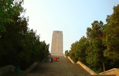 济南英雄山
