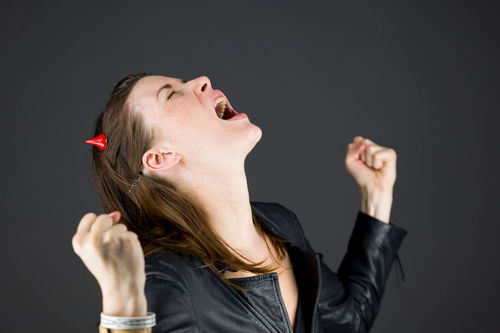 形容唱歌好听的词