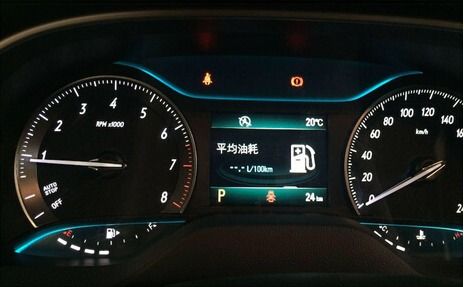 怎么计算汽车一公里走多少钱的油?