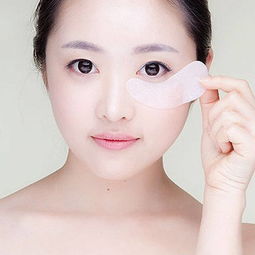眼膜贴的正确使用方法
