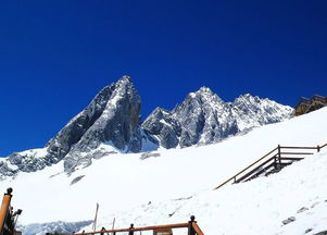 云南玉龙雪山海拔高度是多少米