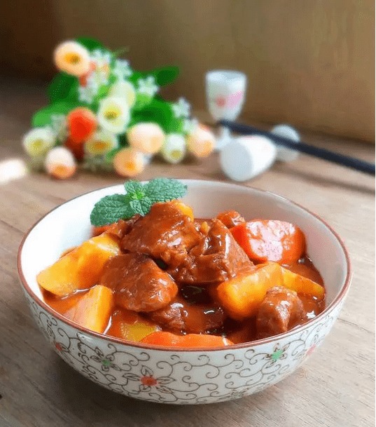 土豆炖牛肉怎么做