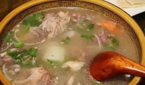 羊肉汤怎么做好喝又香
