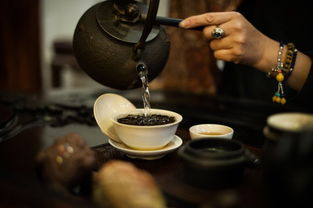早上起来喝茶好吗