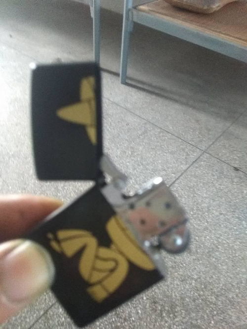 煤油打火机怎么加油