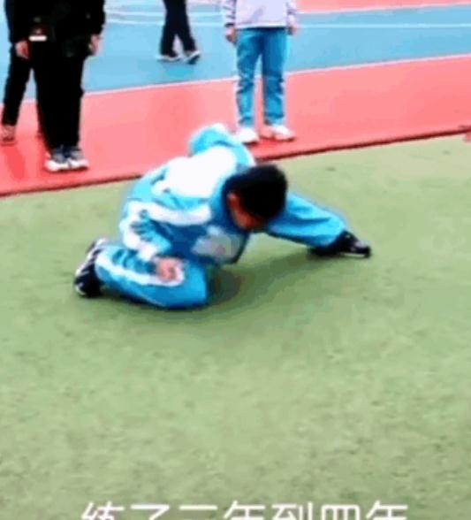 如何快速学会翻跟头?
