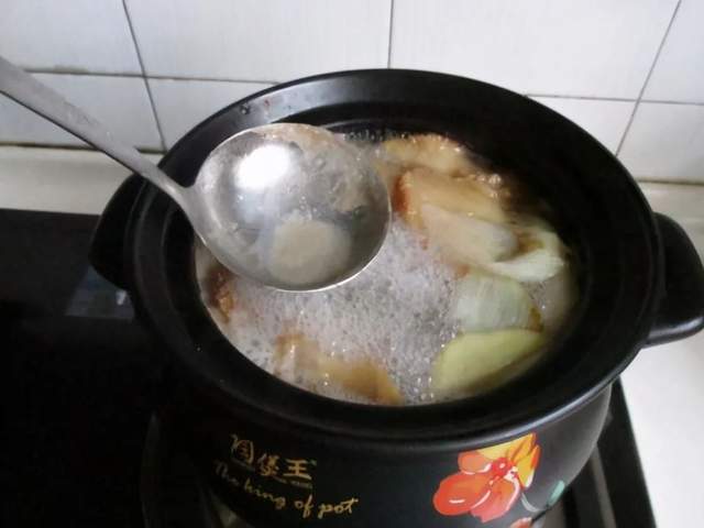 砂锅如何开锅

