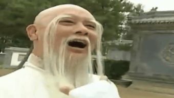《机灵小不懂》的主题歌是什么?