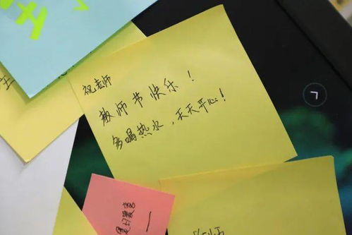 两袖清风下一句是什么
