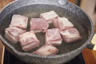 肉焯水用冷水还是热水
