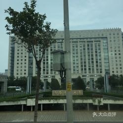 哪些单位驻龙奥大厦- 问一问