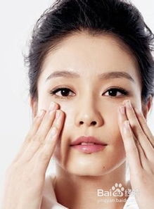 哭后眼睛如何快速消肿
