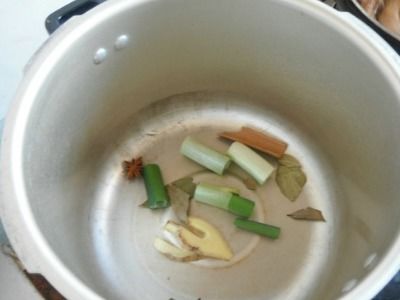 炖土豆多长时间熟炖土豆多久
