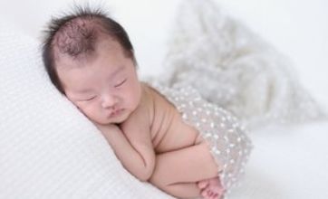 新生儿可以喝水吗
