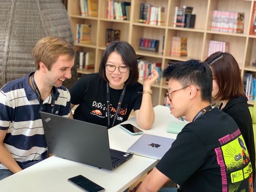 “负责人”的英文怎么说?