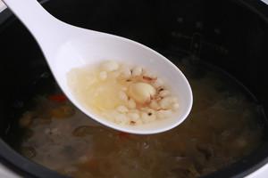 莲子做之前要泡吗,要泡多久,煮多久?