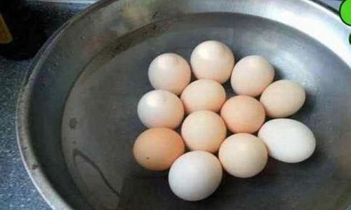 带壳鸡蛋要煮多久才熟
