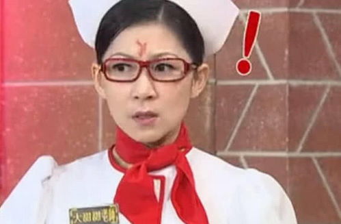 景甜不愧被称为大甜甜,笑容甜美曲线美,一身蓝裙有多动人?