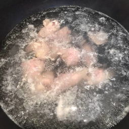 汆和氽是什么意思，氽是什么意思韭菜