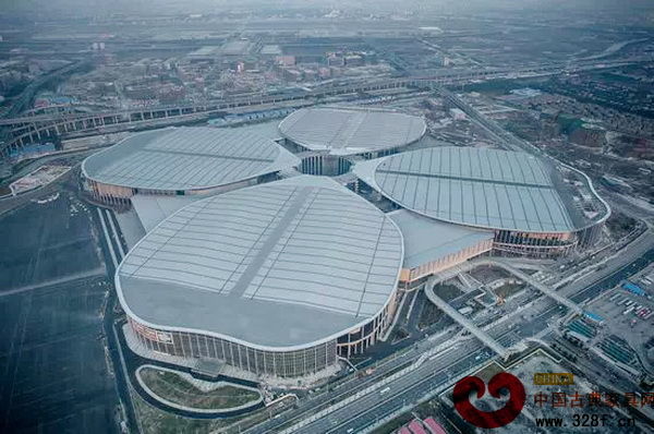 国家会展中心上海属于哪个区，国家会展中心上海总建筑面积