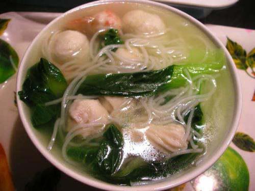 减肥能不能吃米线卷粉，米线和米饭哪个容易胖